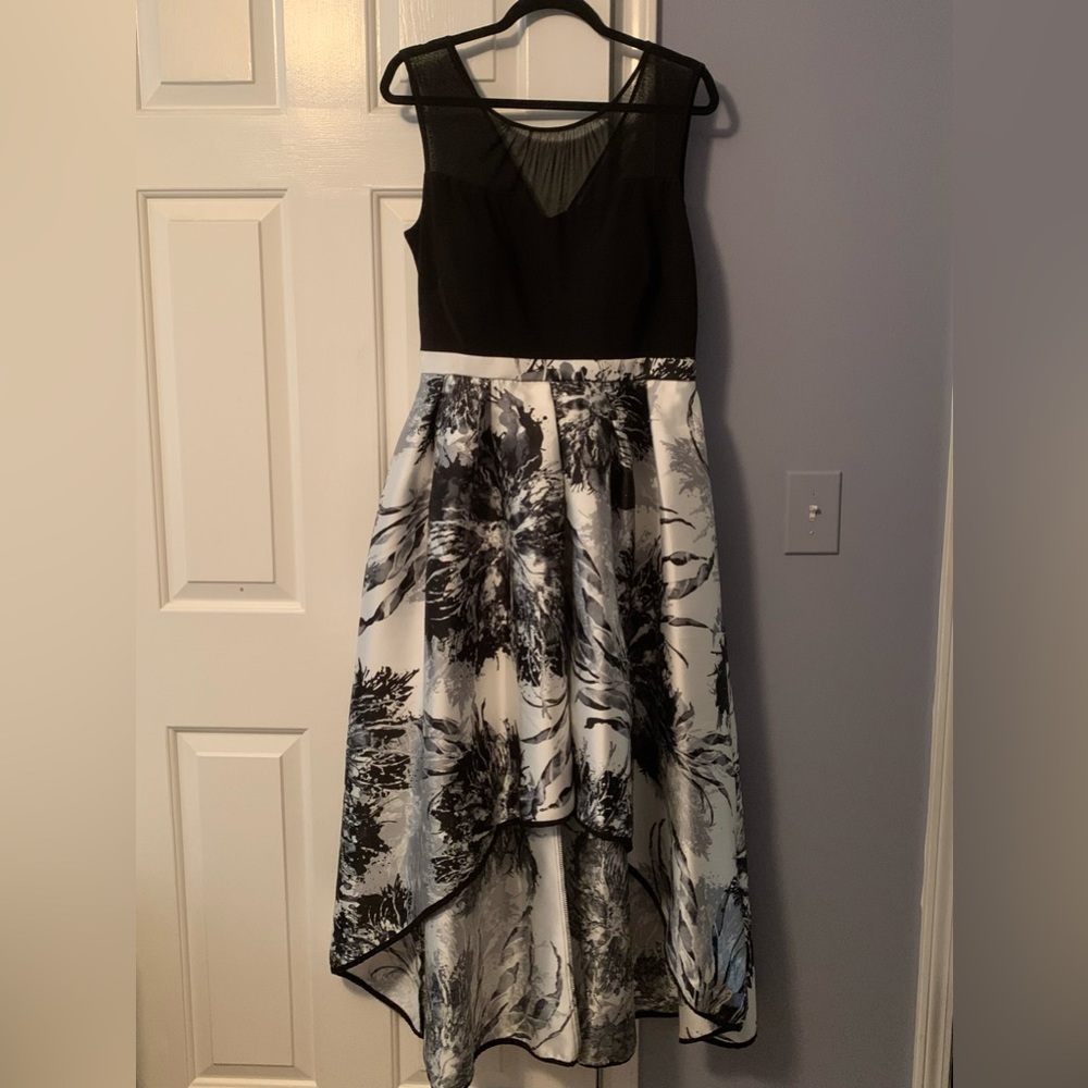 NWOT RM Richards High/ Low Gown